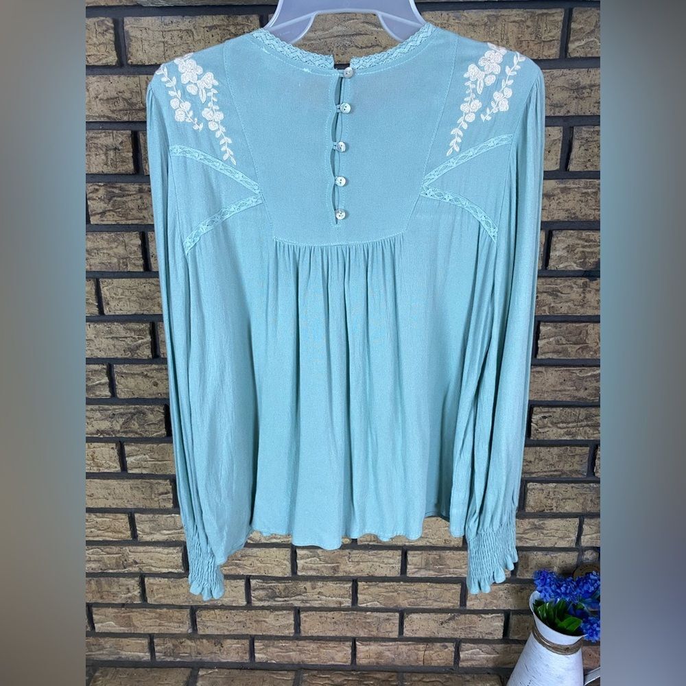 In loom blue blouse - Picture 3 of 5